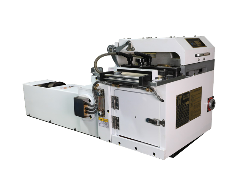 NC伺服送料機如何解決送料時(shí)發生誤差?