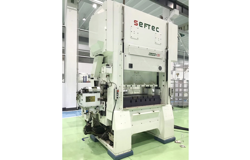 送料(liào)機的(de)保養潤滑注意事項